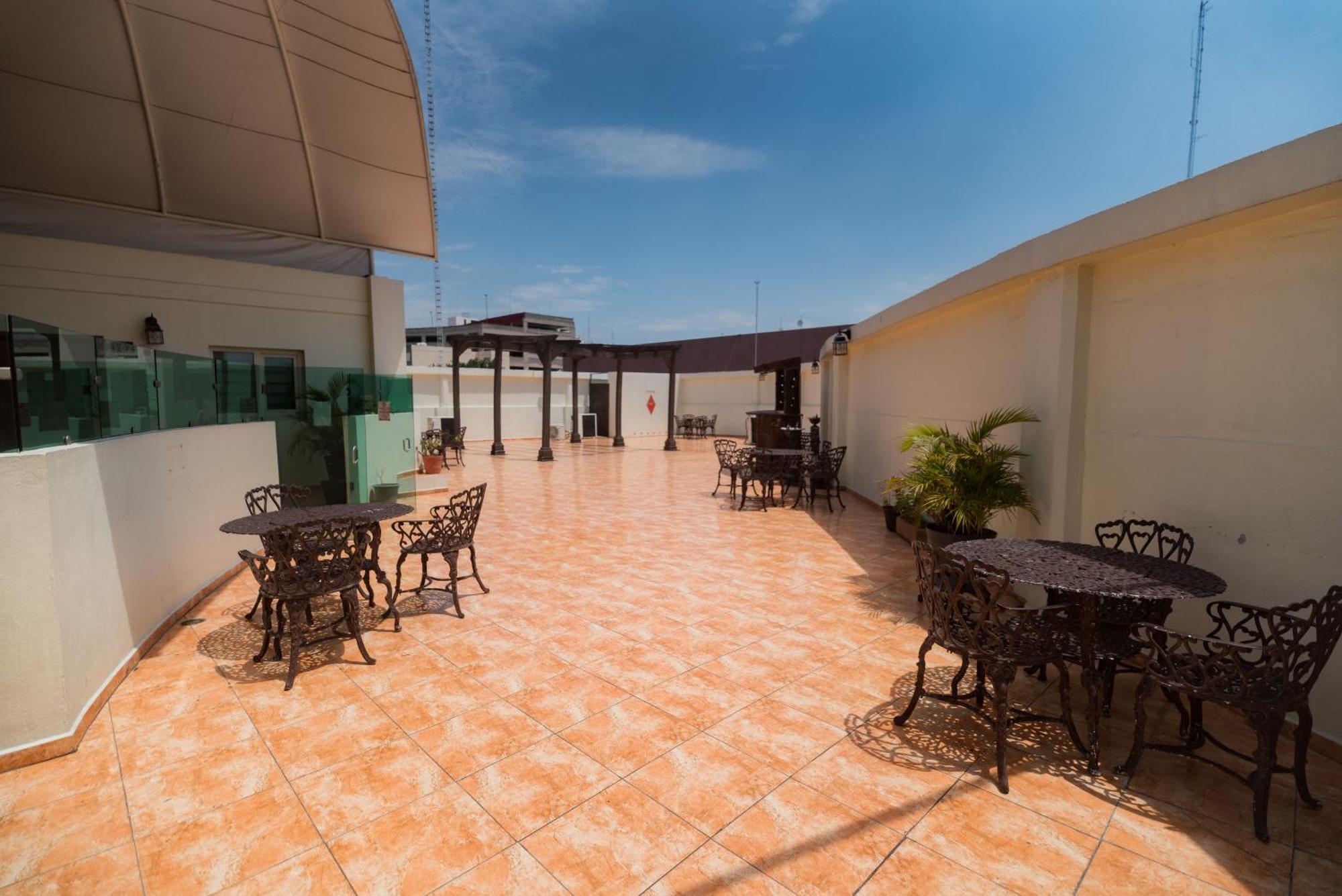 Hotel Alcazar - Centro Historico 4*