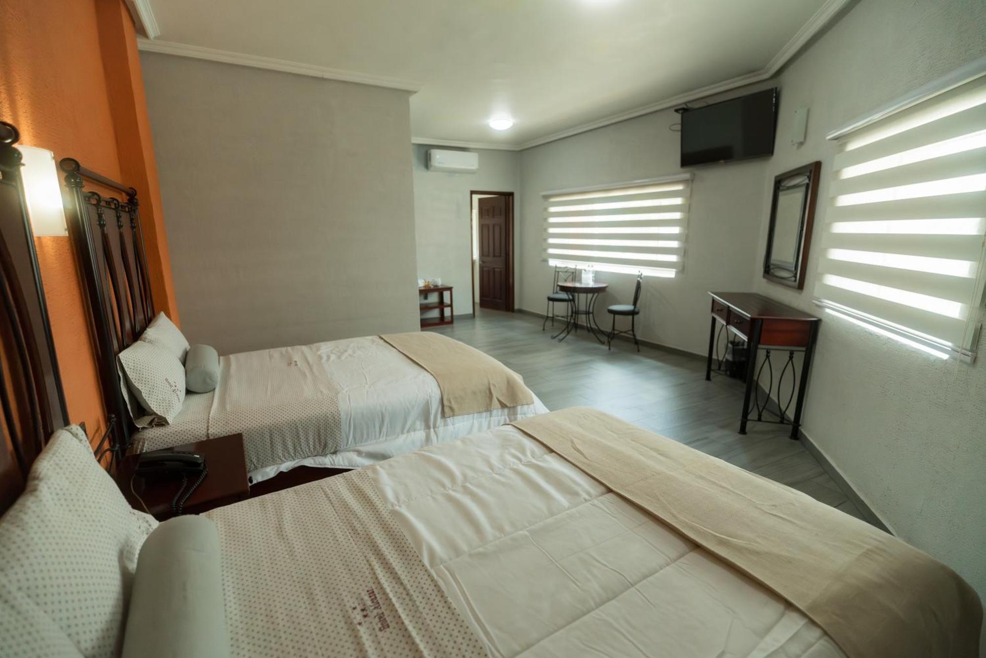 Alcazar - Centro Historico Hotel 4*