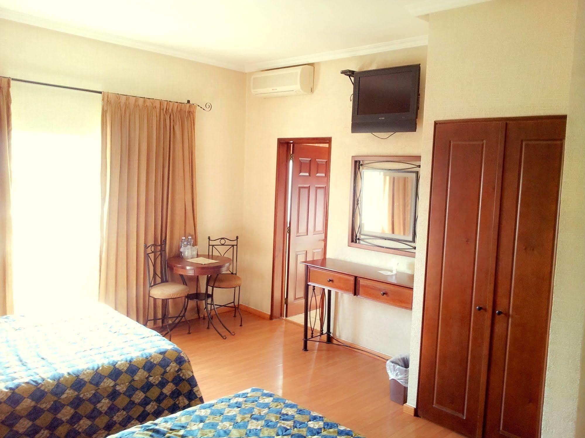 Alcazar - Centro Historico Hotel 4*